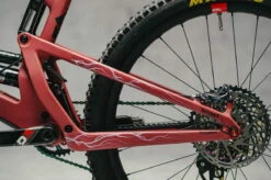 Dyedbro Beschermingsset Voor Montuur - Lightning - Roze Mat -Fietsonderdelen Winkel 26E8F9DC B647 401E ACE3 184267DA0802 1024x1024 2x