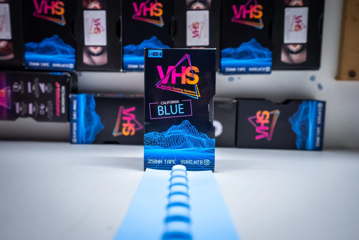 VHS 2.0 Slapper Tape - Blauw 3 VHS 2.0 Slapper Tape - Blauw - Afbeelding 3